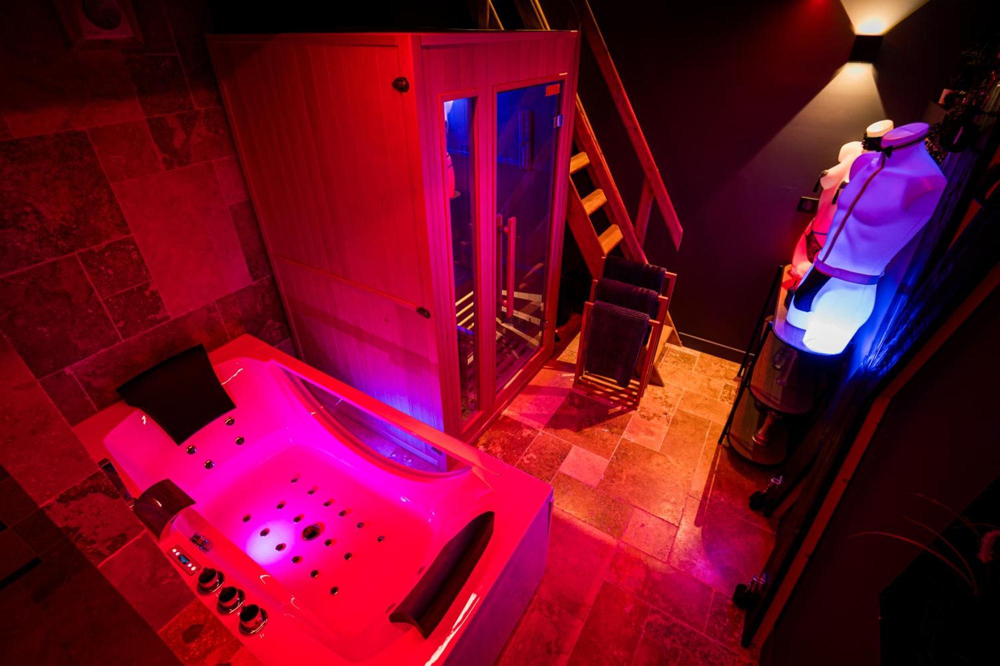 Loveroom Sauna, Balneo, Parking Prive Dans Le Centre De Honfleur Oda fotoğraf