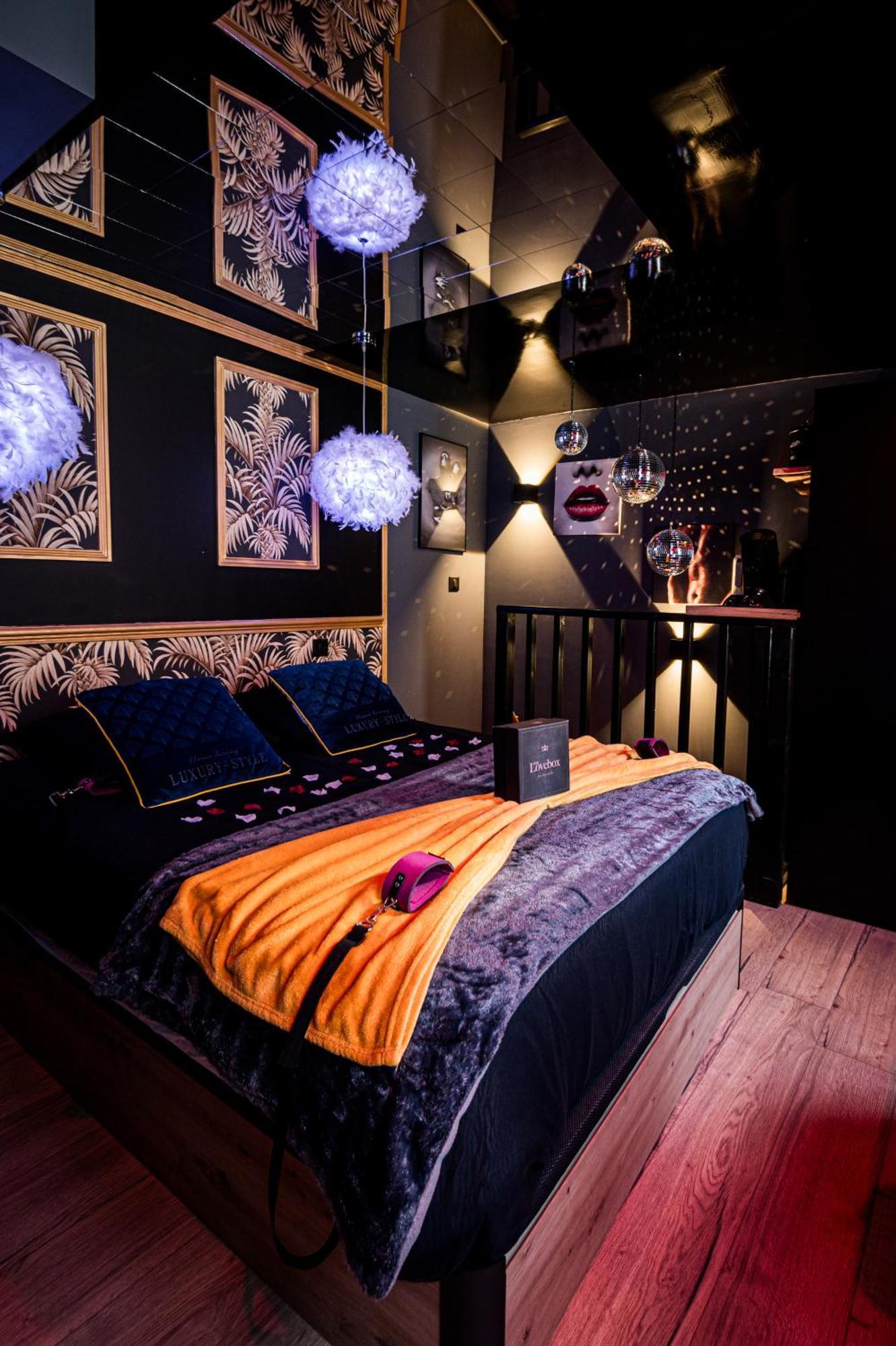 Loveroom Sauna, Balneo, Parking Prive Dans Le Centre De Honfleur Oda fotoğraf